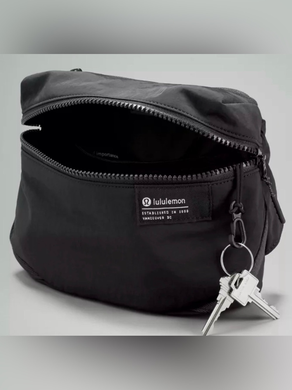 lululemon athletica Clean Lines Belt Bag in Black